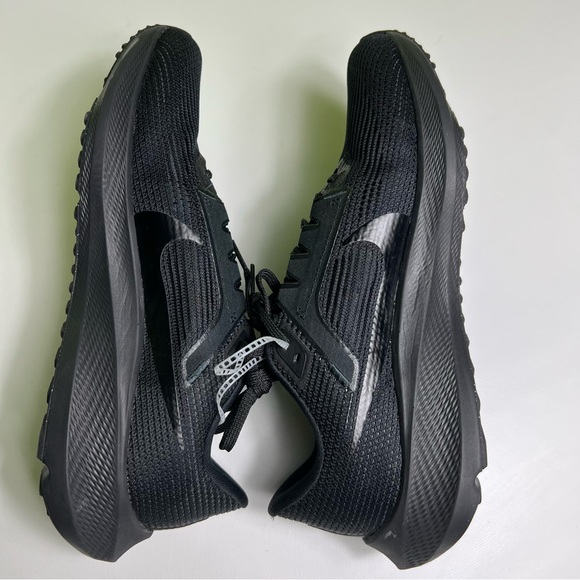 Nike quest 6 running shoes size 9.5 new - Picture 4 of 7